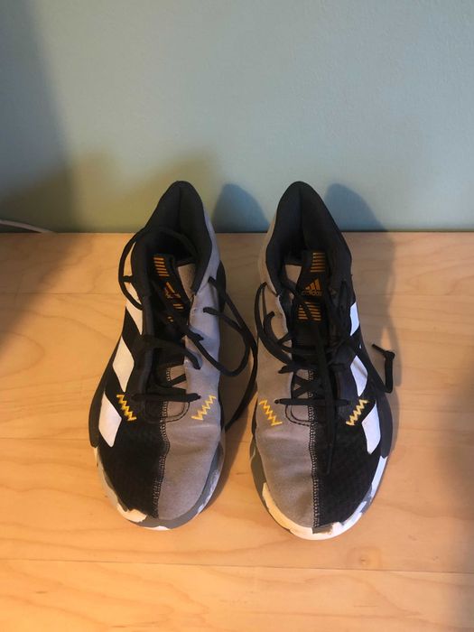 Tenis / botas de basket tam 38 - Adidas