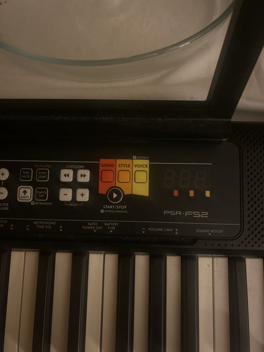 Teclado yamaha modelo psr-f52