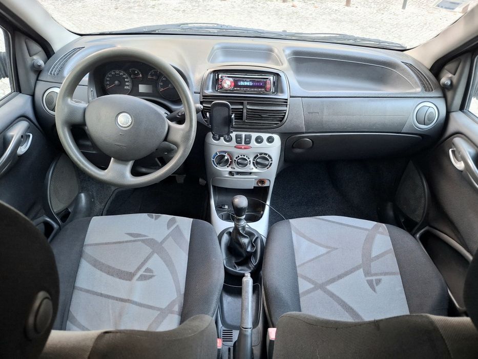 Fiat Punto Sport 1.2i 8v Nacional 05