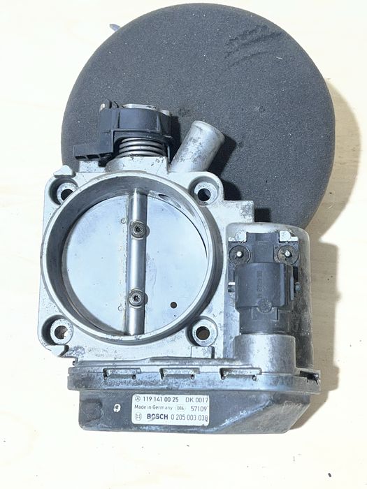 Дросельні заслонки M120,119 6.0 V12 Mercedes W140