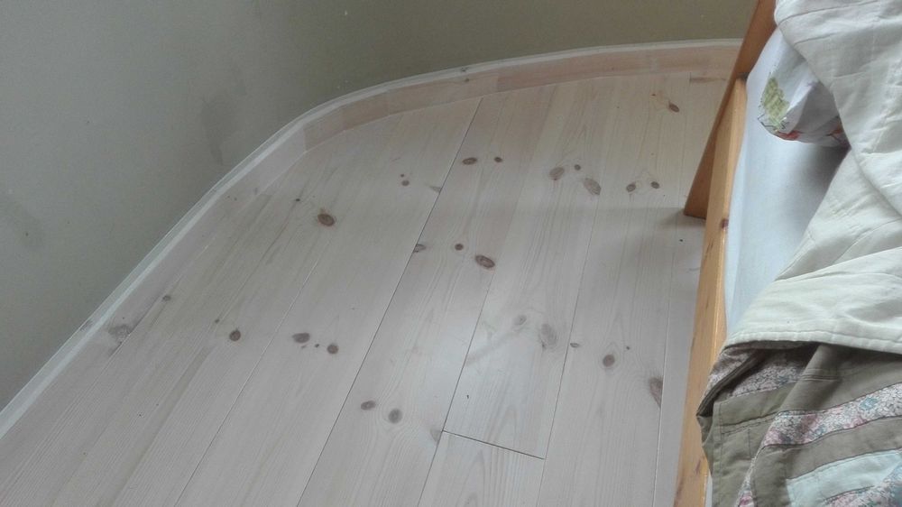 Deska podłogowa,stropopodloga sosna
Bez cyklinowania