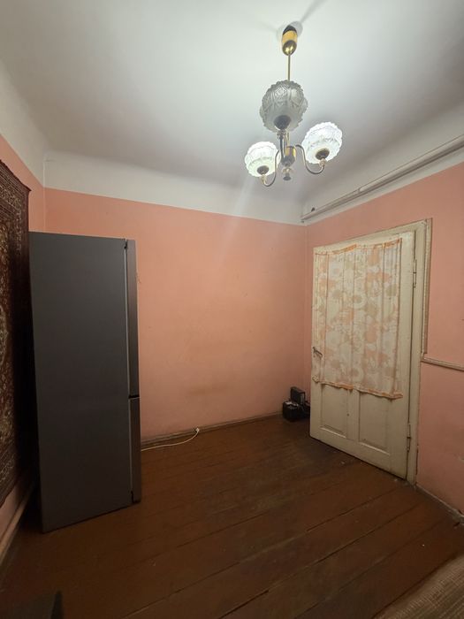 ТЕРМІНОВО ПІД РЕМОНТ 1/2 будинку РОША вул. Василя Стуса