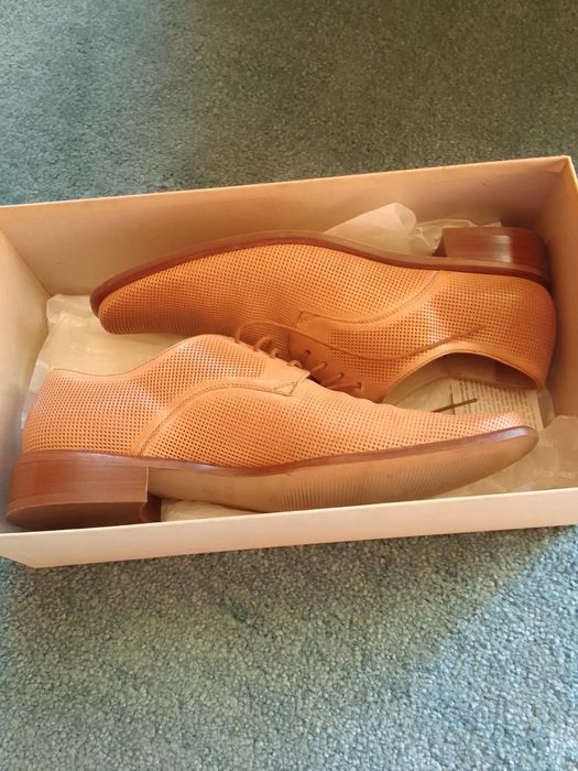 Skórzane półbuty wiązane Gino Rossi