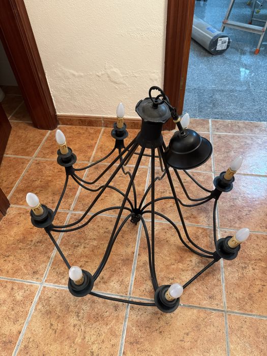 Lustre Vintage Preto - 8 Braços - Muito Bom Estado