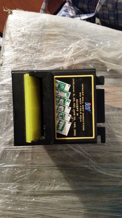 Купюроприемники ICT В-77 Продам  1300