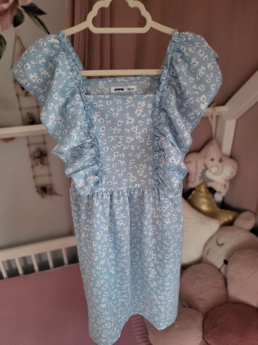 Nowa sukienka r.128 niebieska