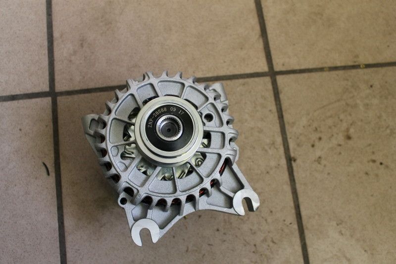 Nowy alternator Lincoln Navigator 5.4 V 8 03 r
