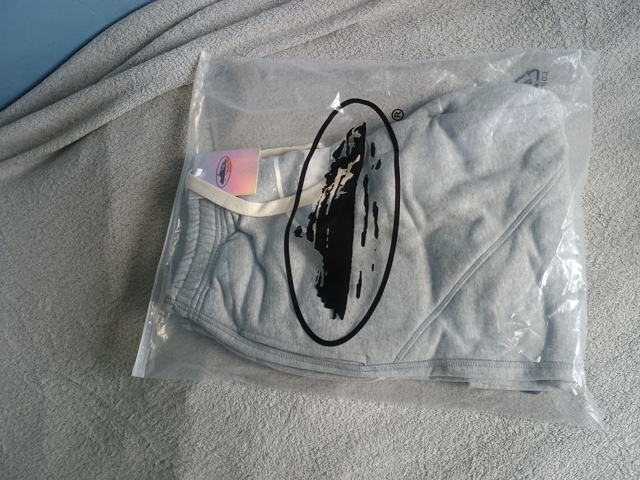 Spodenki Corteiz szare