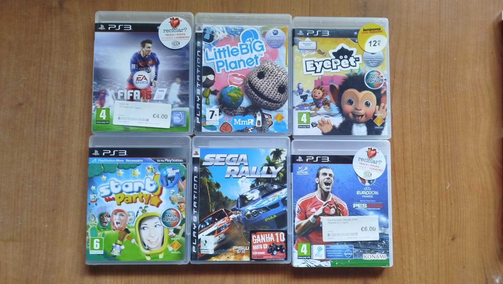 PlayStation 3 , 14 jogos, 2 comandos, 2 microfones