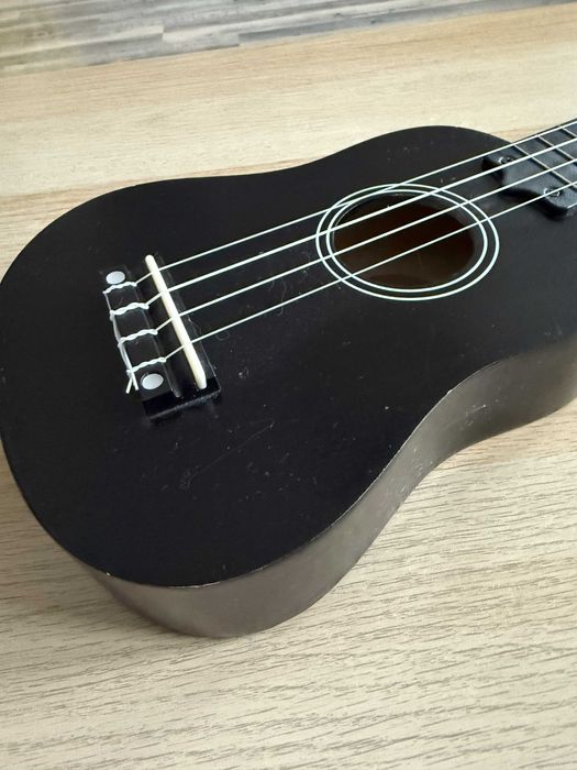 Ukulele sopranowe – czarne – idealne na start