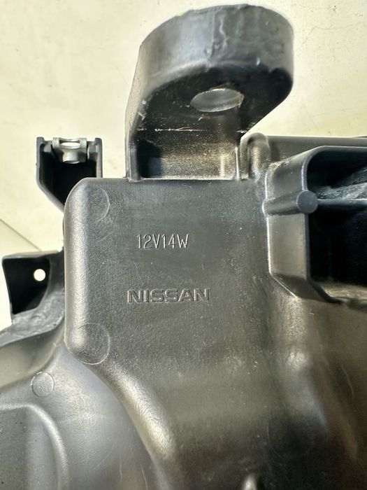 Фара правая Nissan Rogue usa T33, 2021, 2022, 2023