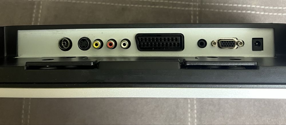 Продам телевізор Bravis