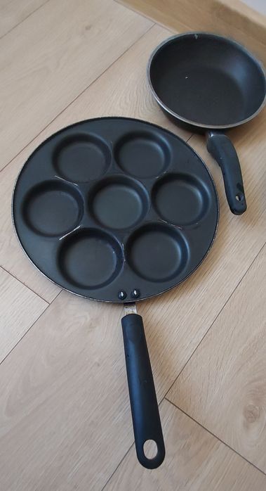 Patelnie używane.