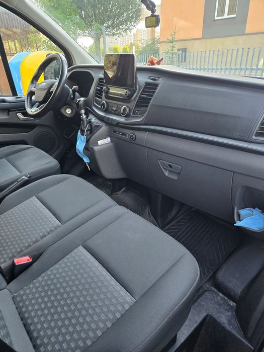 Ford Transit Custom Ford Transit Custom 9-cio osobowy