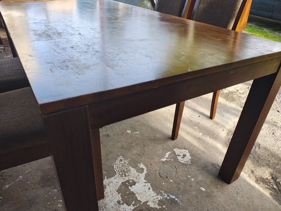 MESA EM MADEIRA com 4 Cadeiras.(ENTREGA grátis))