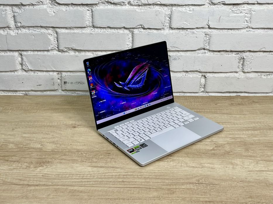 Флагманський ASUS ROG Zephyrus G14 R9 8945HS RTX4060 16GB 1TB 3K 120Hz