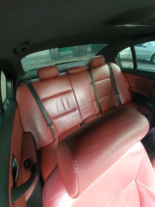 Продам бмв е90 320