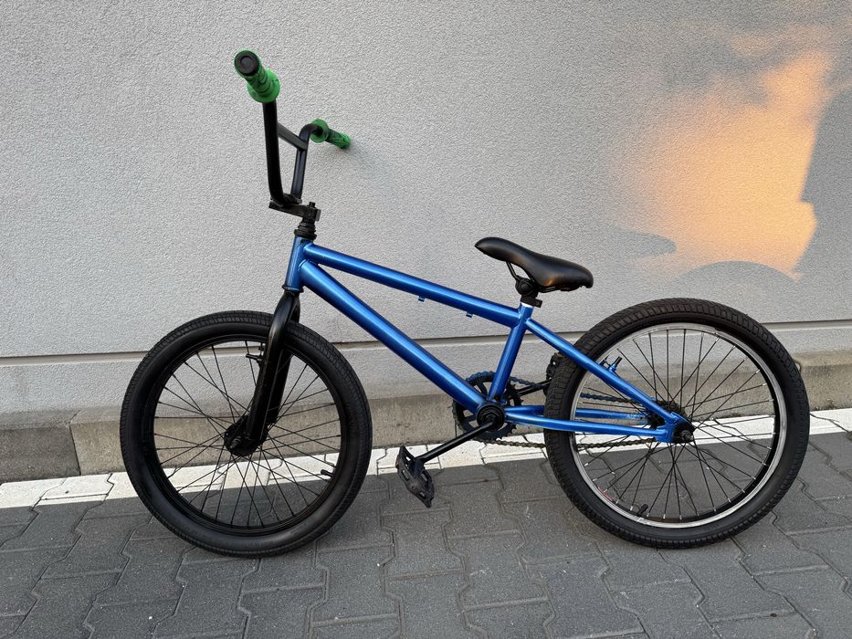 Rower BMX niebieski