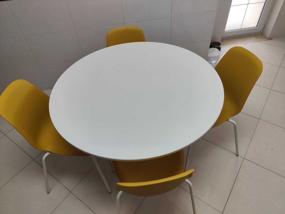 Mesa de cozinha cozinha + 4 cadeiras : IKEA