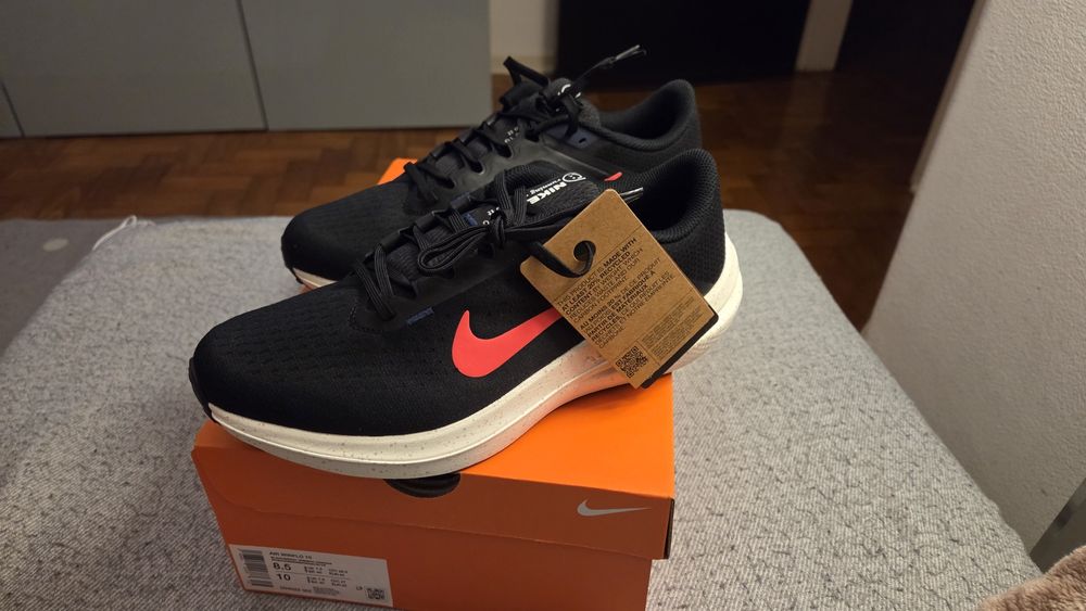 Sapatilhas de Running de homem Air Winflo 10Ténis novos, nunca usados e com fatura Tamanho 42