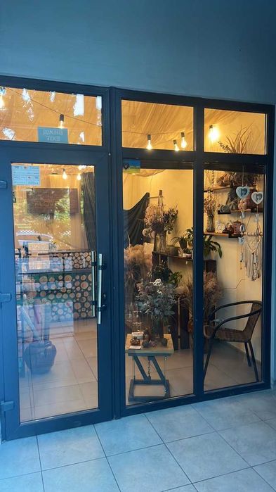 Здам в оренду фасадне приміщення 1 поверх, всі ідуть до метро, 20м2