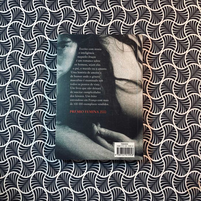Naqueles Braços - Camille Laurens