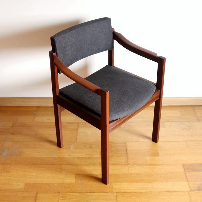 Cadeirão de braços Vintage / Vintage armchair