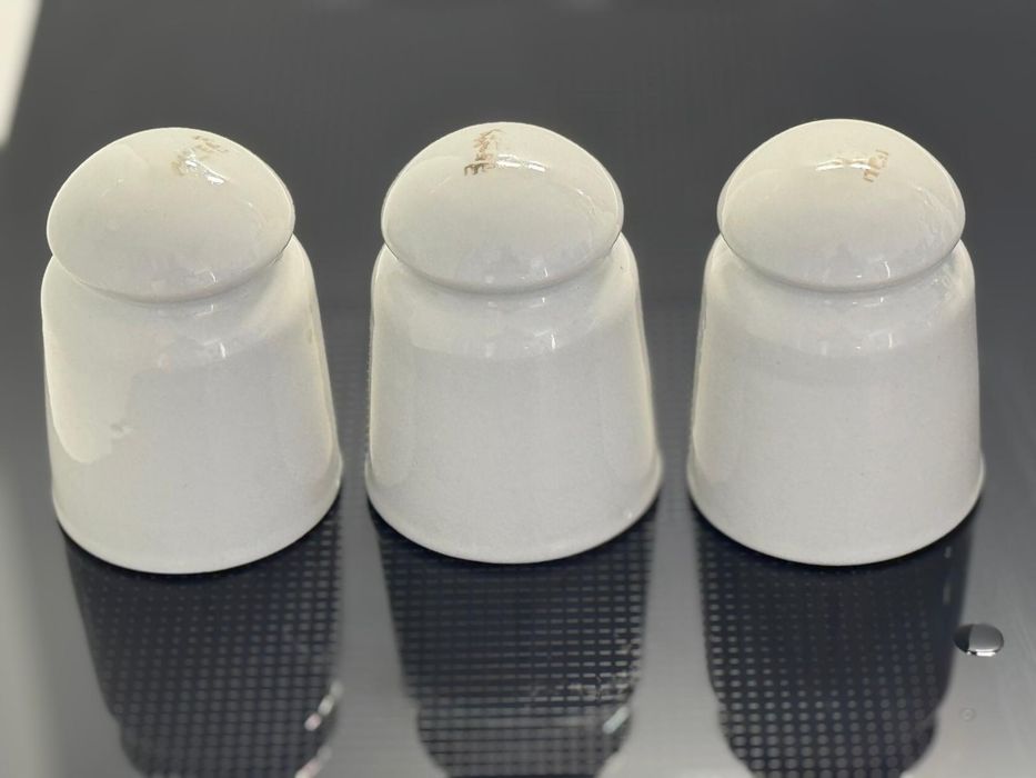 Izolatory emergetyczne ceramiczne. Nowe