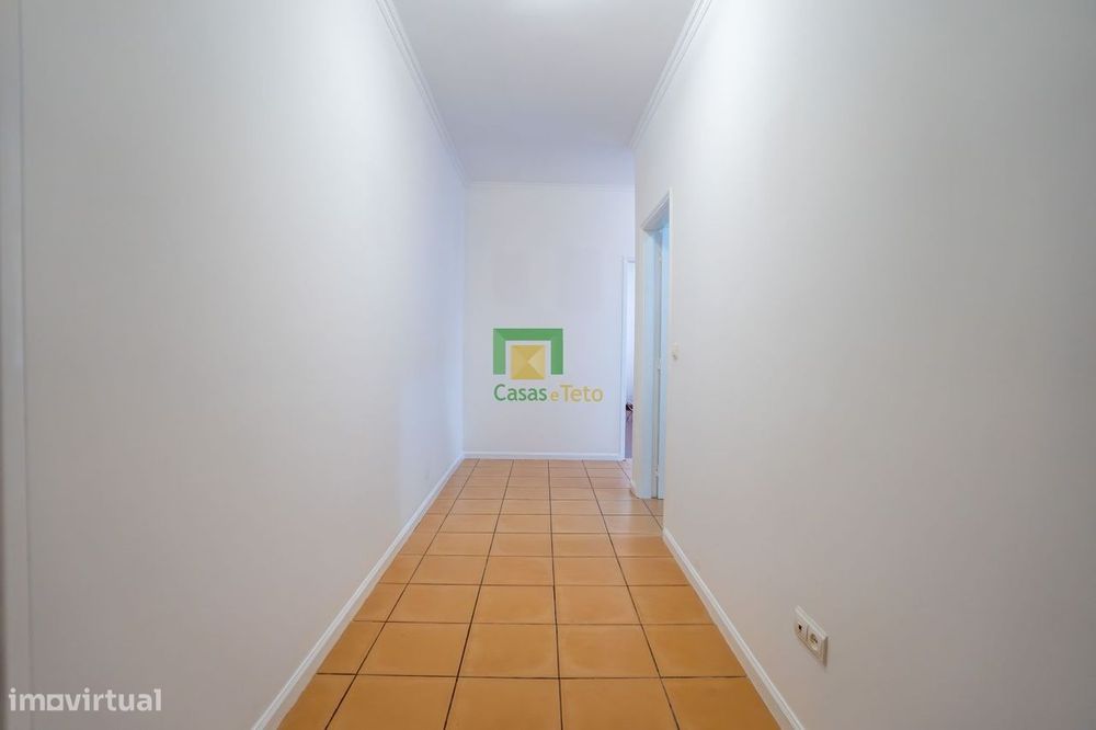 Apartamento T1 Santa Cruz