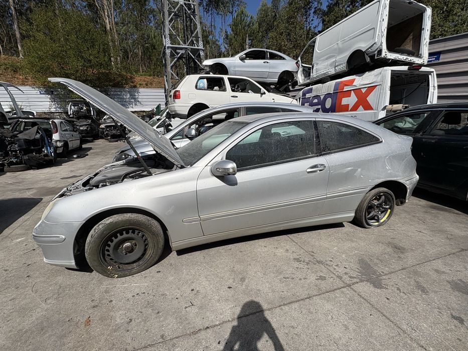 Mercedes sport coupé para peças