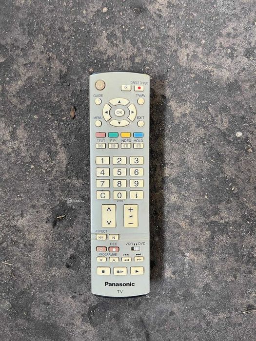 Telewizor plazmowy Panasonic Viera 32' TH-37PA60E sprawny + pilot