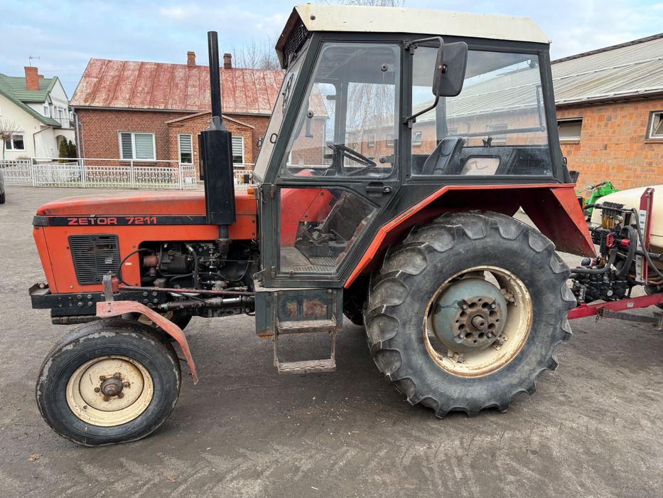 Ciągnik Zetor 7211