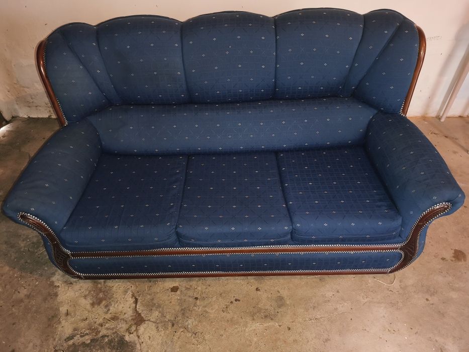 Sofá em pele para 3 pessoas