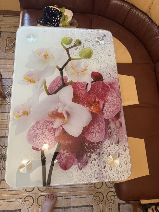 Стіл кухонний