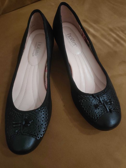 Buty baleriny półbuty Hotter r. 41 jak nowe