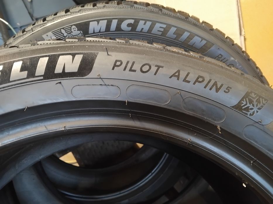 Opony zimowe Michelin Pilot Alpin 5. 215/50R18