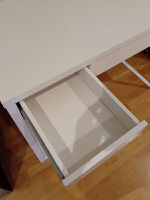 Secretária Micke do IKEA