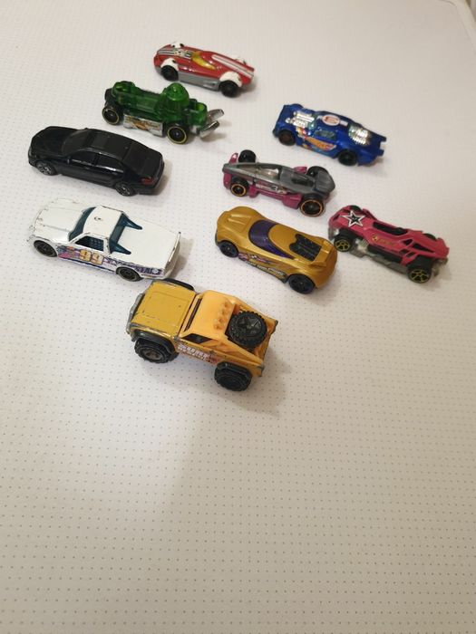 Машинки  Hot Wheels