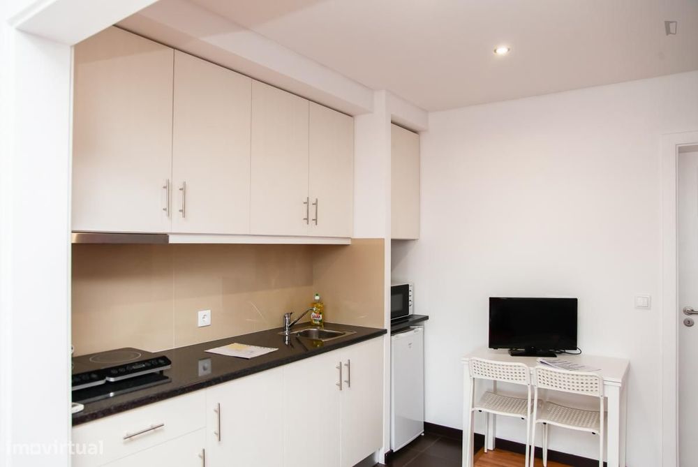 Apartamento com 1 quartos - localizado em  Coimbra