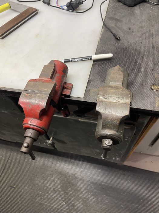 Тиски слесарные 60 мм