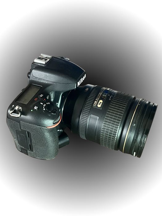 Câmera fotográfica Nikon D750 c/3 objetivas