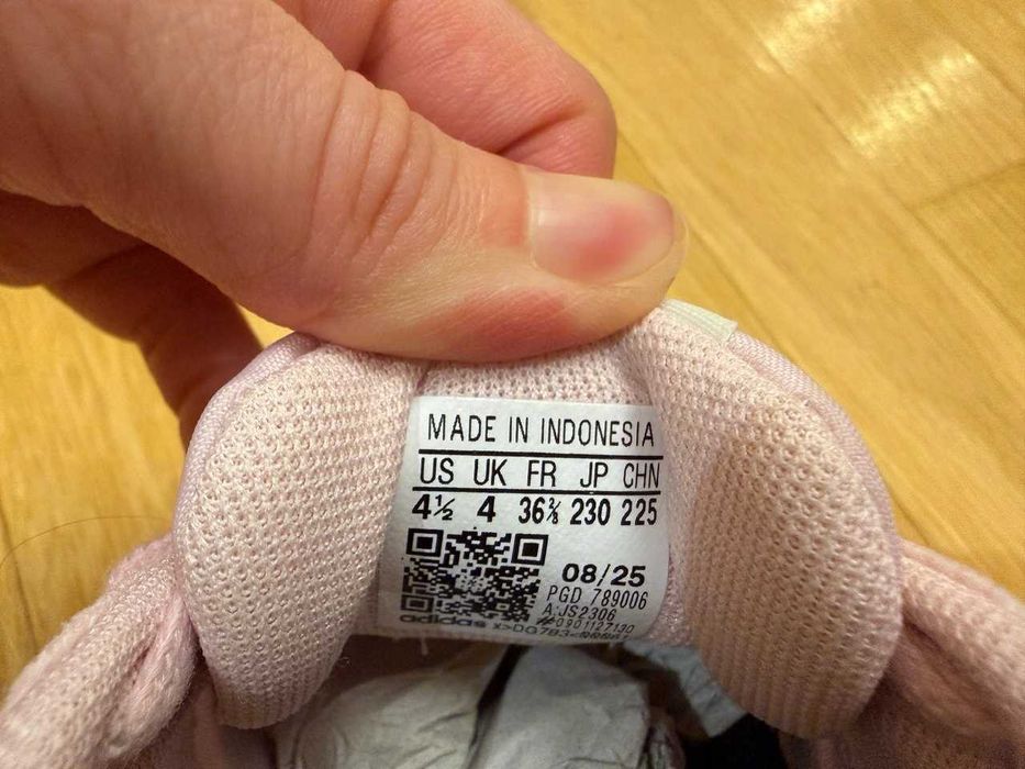 кросівки Zara Adidas ecco взуття