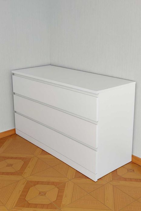 Cômoda Malm com 6 gavetas Nova