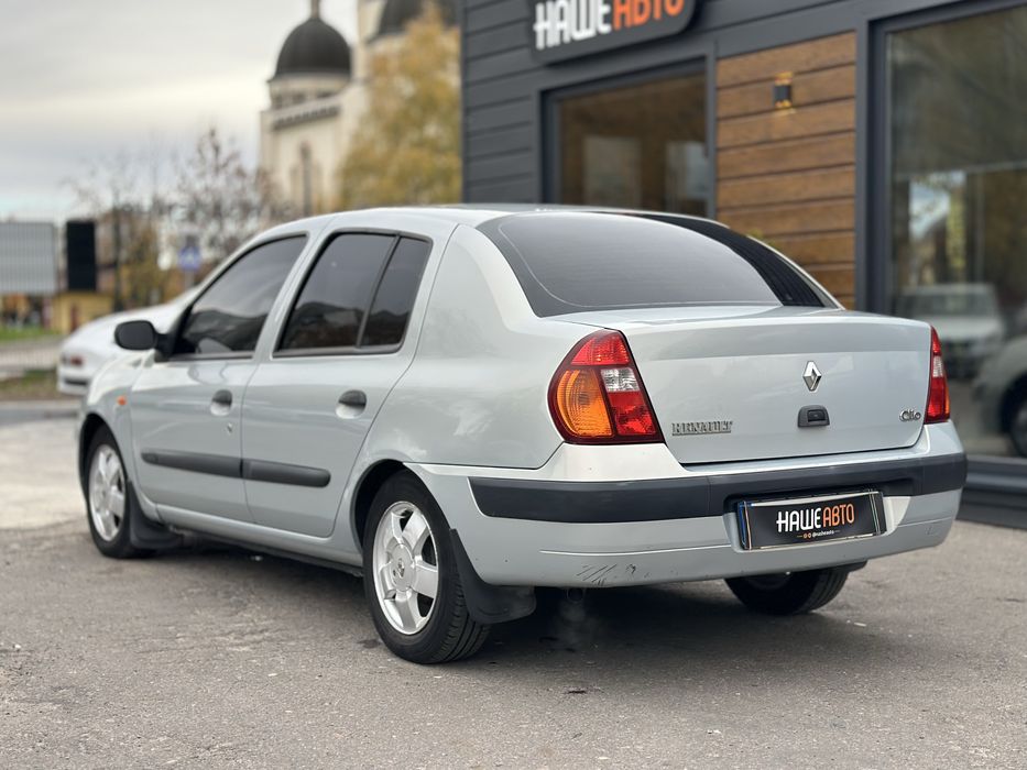 RENAULT SYMBOL 2003 року, 1.4 газ/бензин, автомат, передній привід.