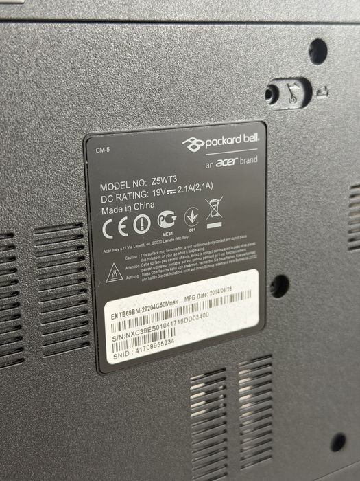 Laptop Packard Bell 17”