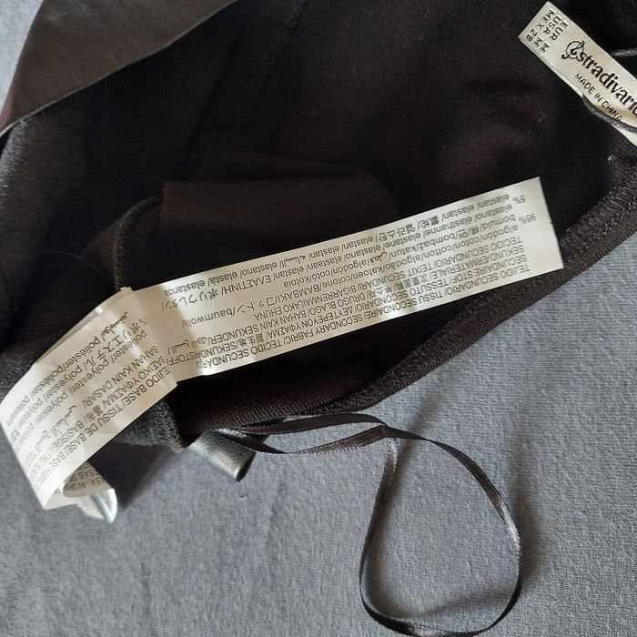 Crop top ekoskóra Stradivarius M