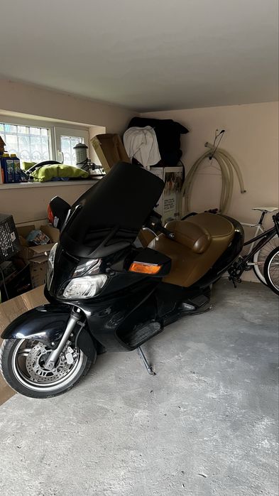 Suzuki Burgman 650 2004p.