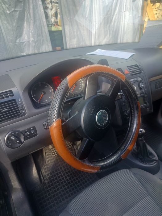 Volkswagen  Touran