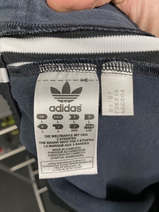 Calções Adidas Originals (Tam L)