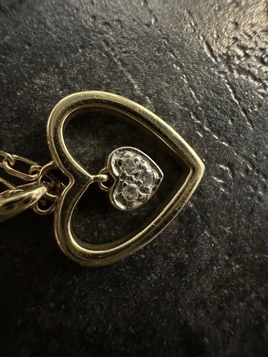 Zloty naszyjnik diament